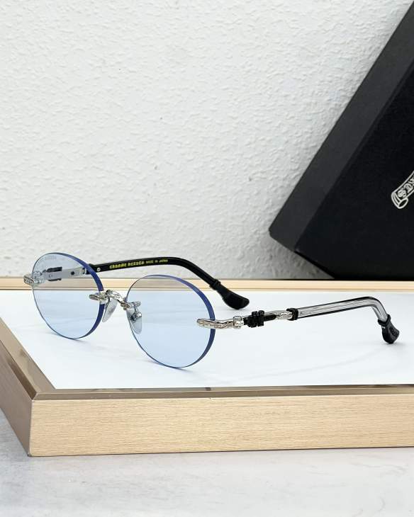 Picture of Chrome Hearts Sunglasses _SKUfw80915456fw